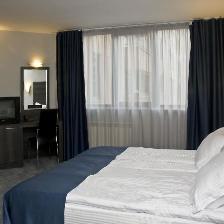 Hotel 4 Zona صوفيا المظهر الخارجي الصورة
