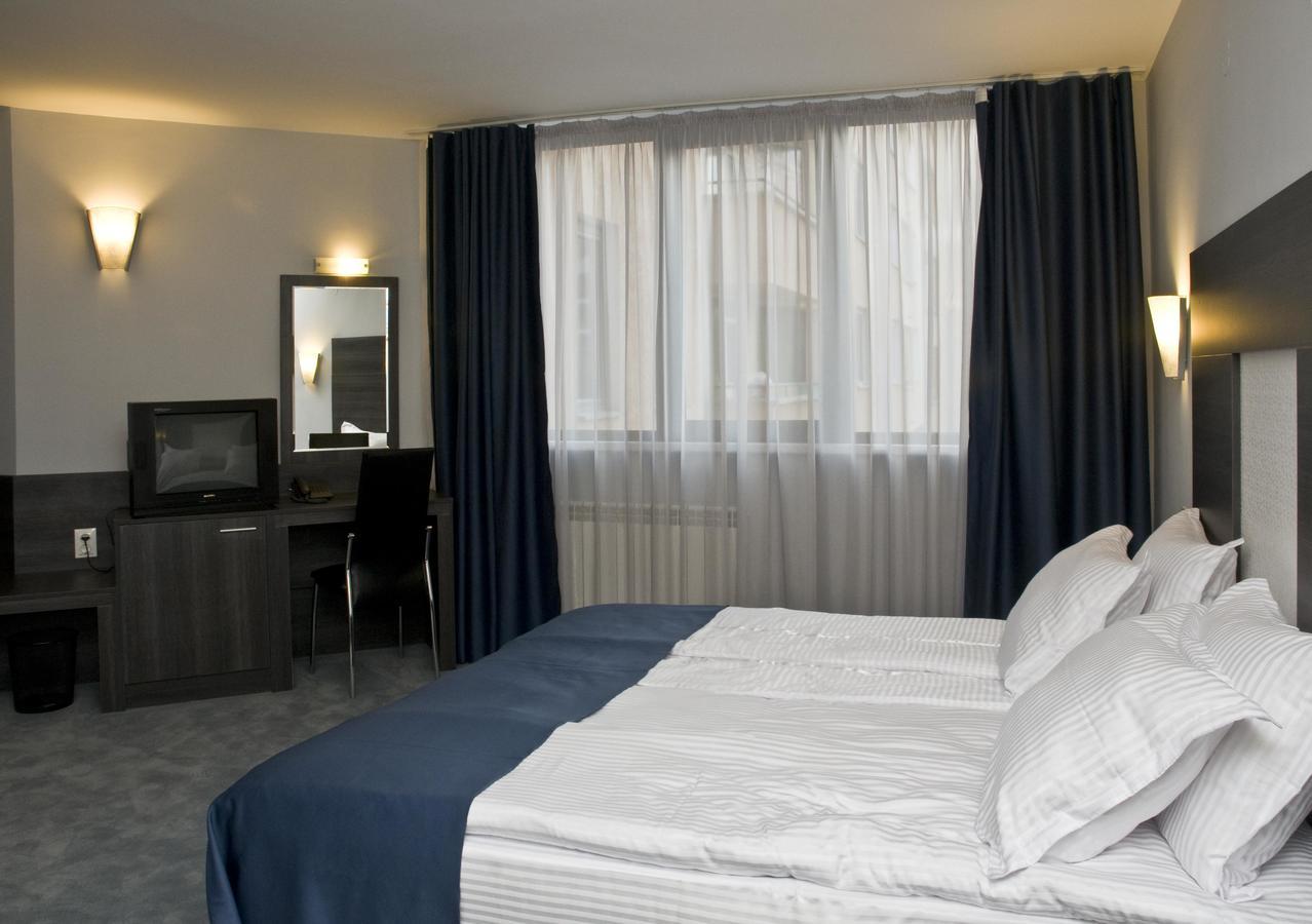 Hotel 4 Zona صوفيا المظهر الخارجي الصورة